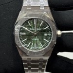 AUDEMARS PIGUET 15400ST AUTO ROYAL OAK N0688