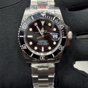 ROLEX SUBMARINER AUTO SAPPHIRE