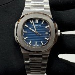 PATEK PHILIPPE NAUTILUS 5711/1A-014 AUTO DATE SAPHIRE